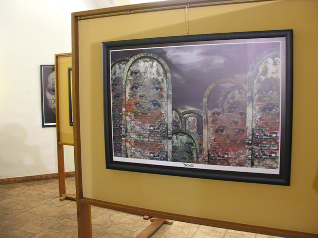Wystawa dzieł Zdzisława Beksińskiego w Starym Ratuszu — fot. Adrian Nikiel