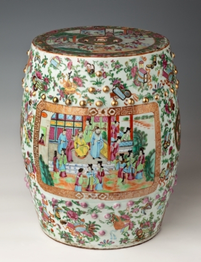 Taboret, porcelana, malatury emaliami naszkliwnie, XIX w., Muzeum Narodowe we Wrocławiu