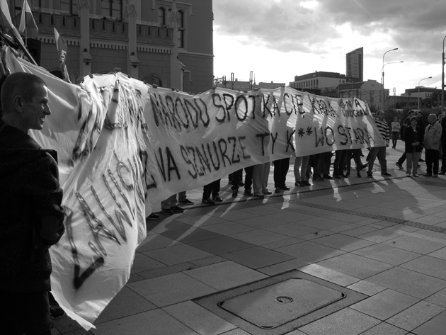 Wrocław miastem bez imigrantów: Stop islamizacji Polski! (27 września AD 2015) – fot. Adrian Nikiel Wrocław miastem bez imigrantów: Stop islamizacji Polski! (27 września AD 2015) – fot. Adrian Nikiel